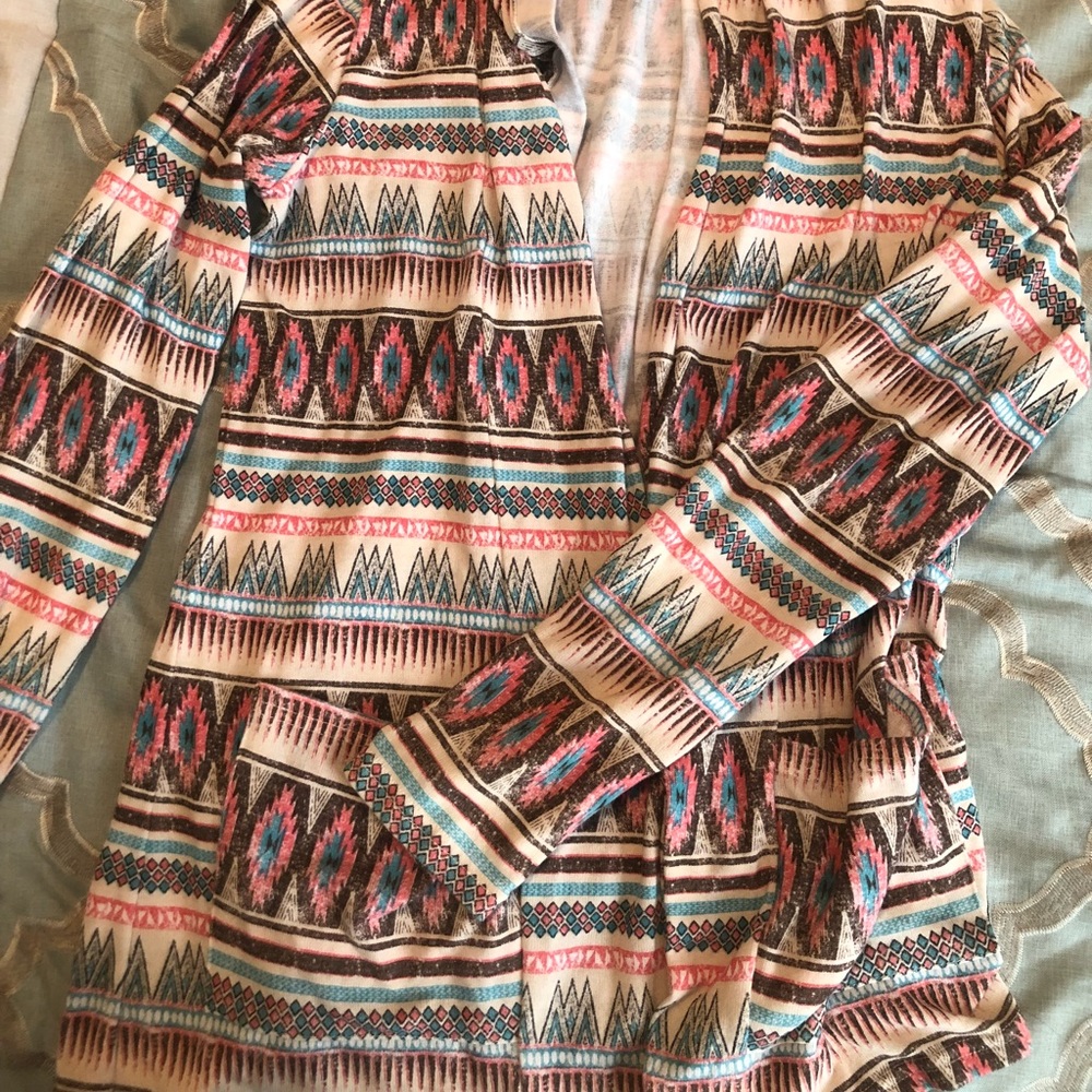 Tribal print cardigan with pockets